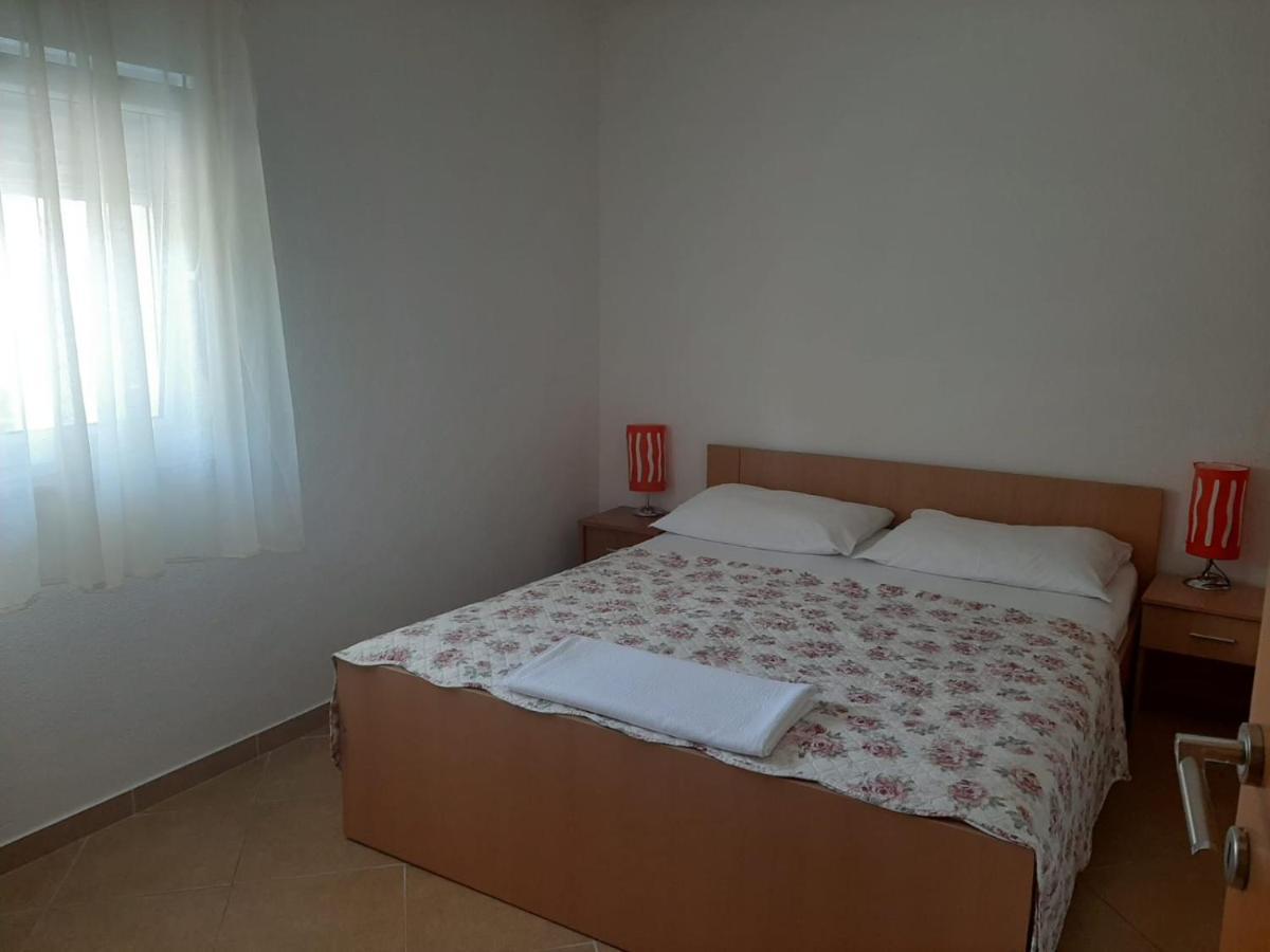 Apartments Nina Promajna Luaran gambar