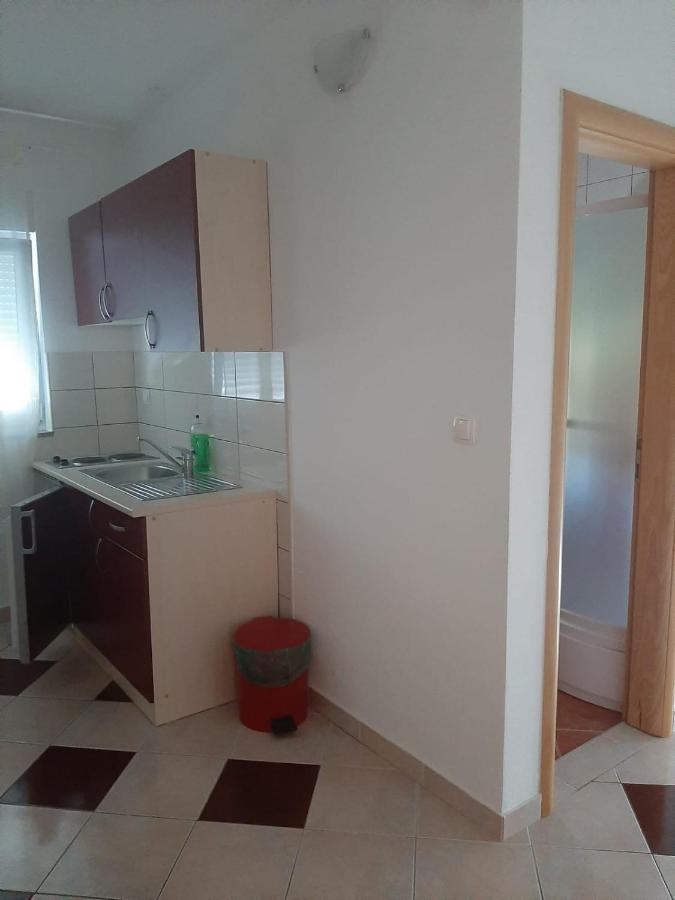 Apartments Nina Promajna Luaran gambar