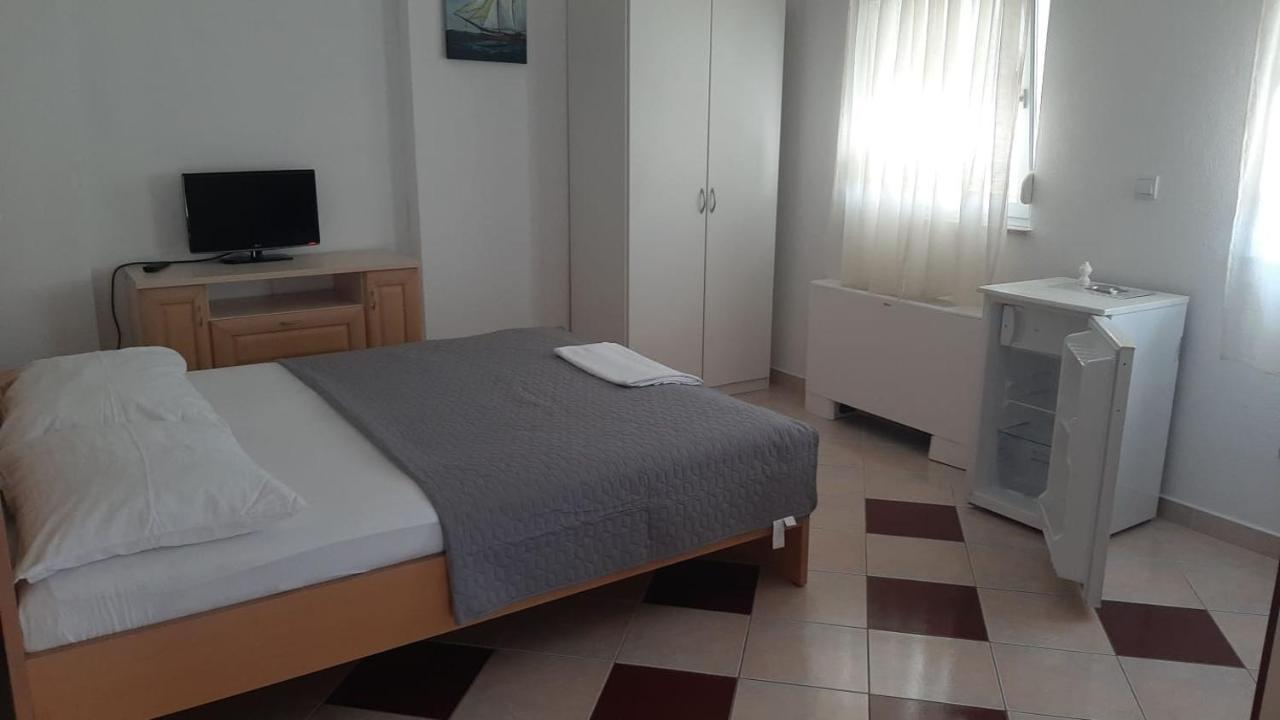 Apartments Nina Promajna Luaran gambar