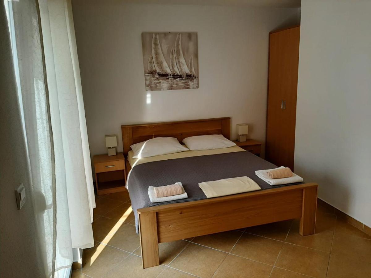 Apartments Nina Promajna Luaran gambar