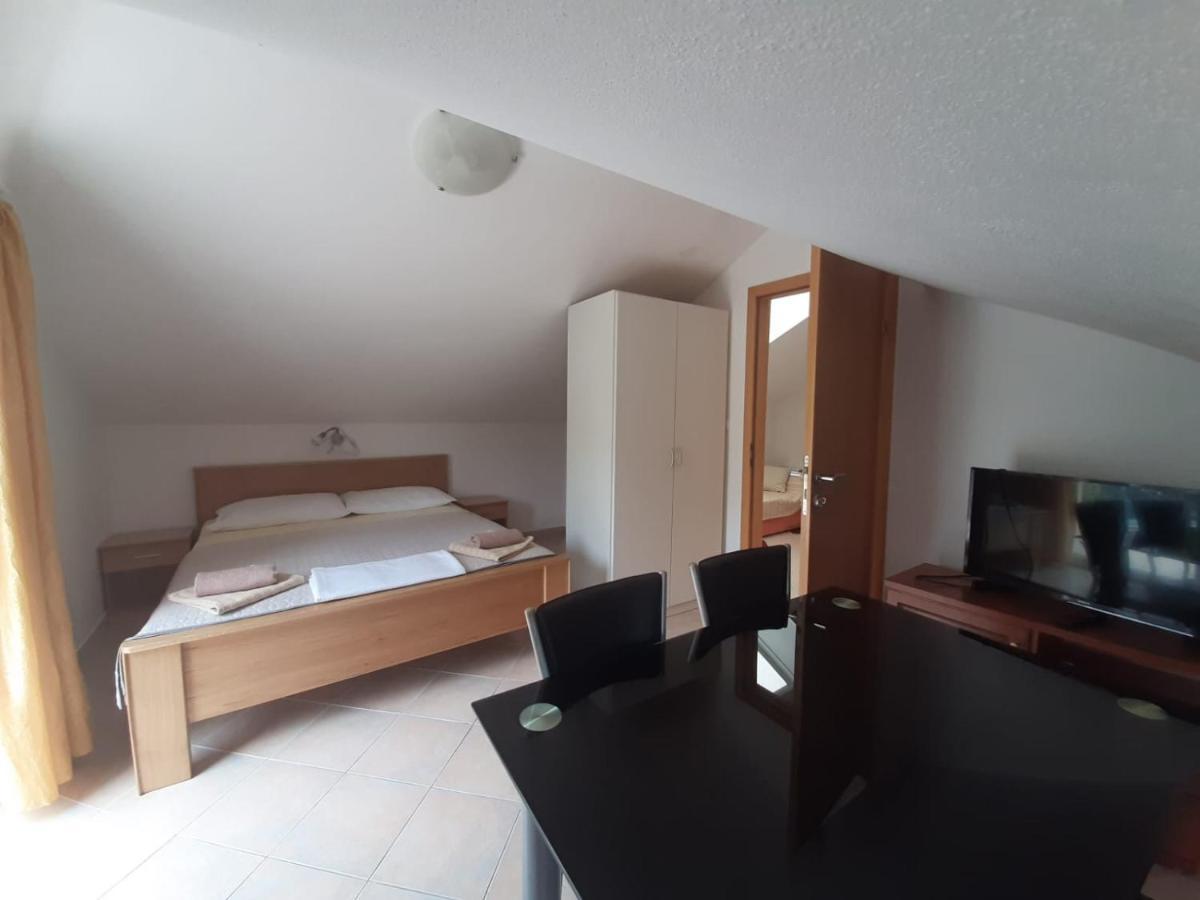Apartments Nina Promajna Luaran gambar